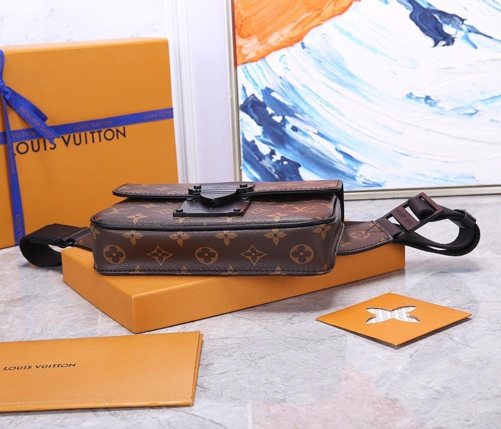 Modern Italian-Inspired Canvas Shoulder Bag