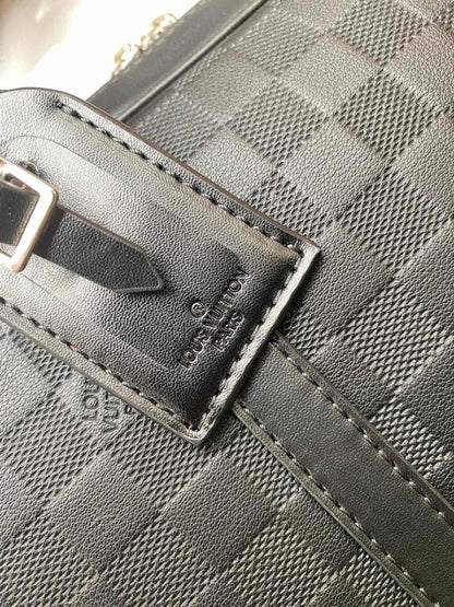 Modern Refined Leather Shoulder Bag