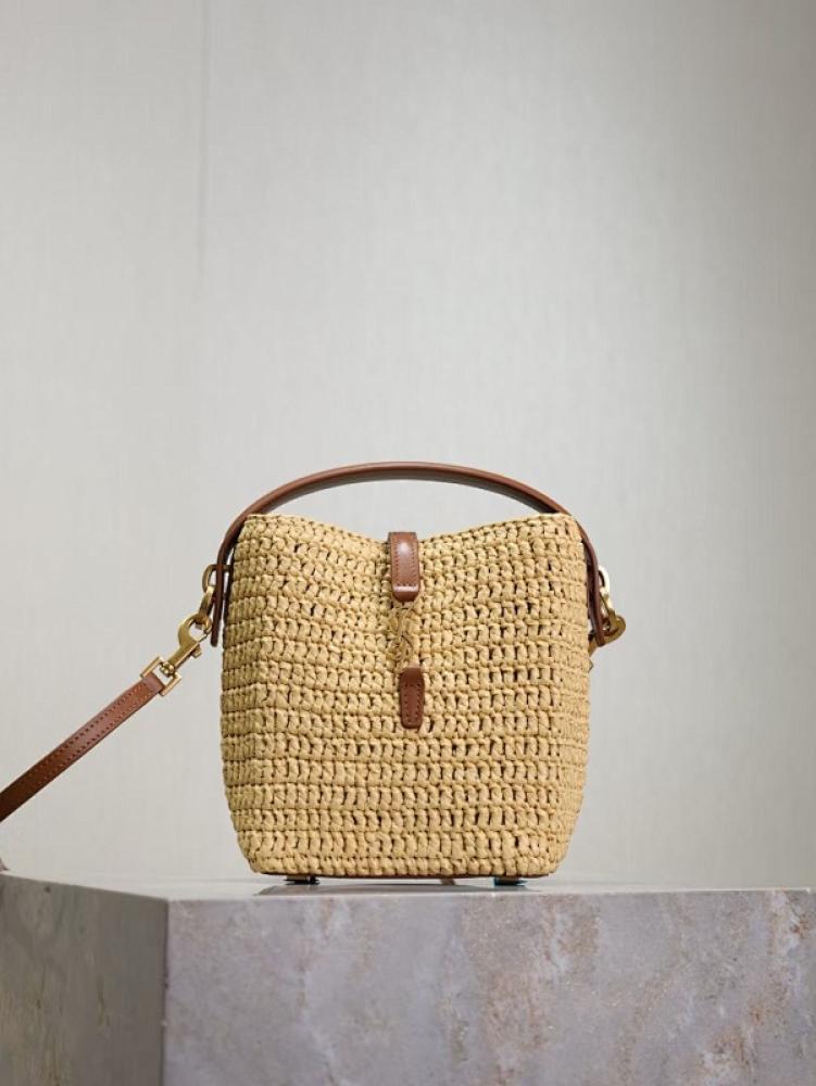 Raffia Shoulder Bag