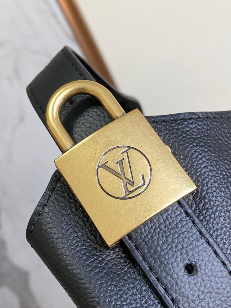 Modern Luxury Quilted Leather Shoulder Bag