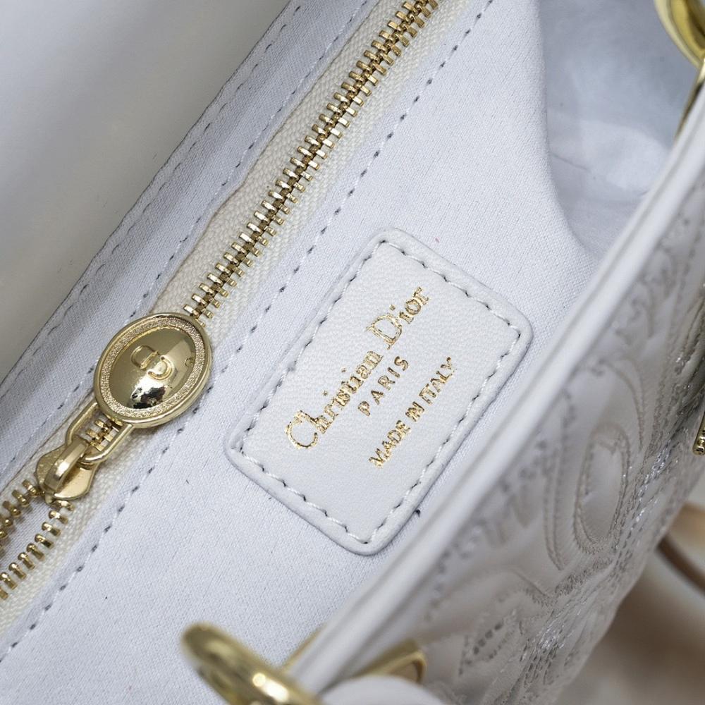 Luxury Elegant Gold Quilted Shoulder Bag