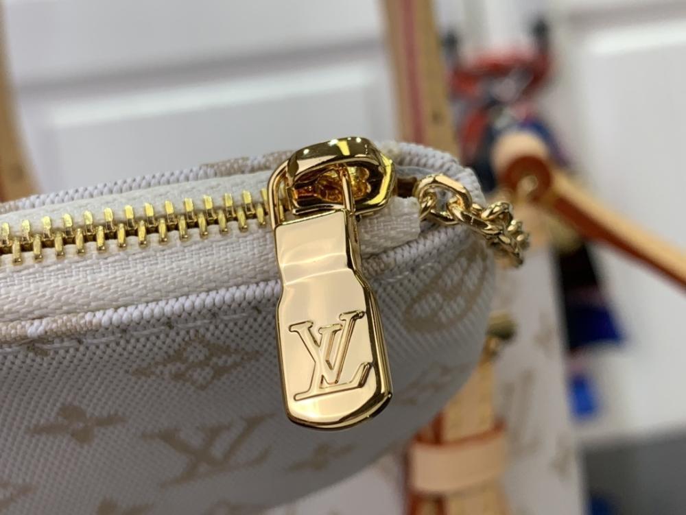 Elegant Leather Top Handle Bag