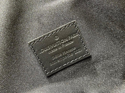 Modern Italian-Inspired Canvas Bag