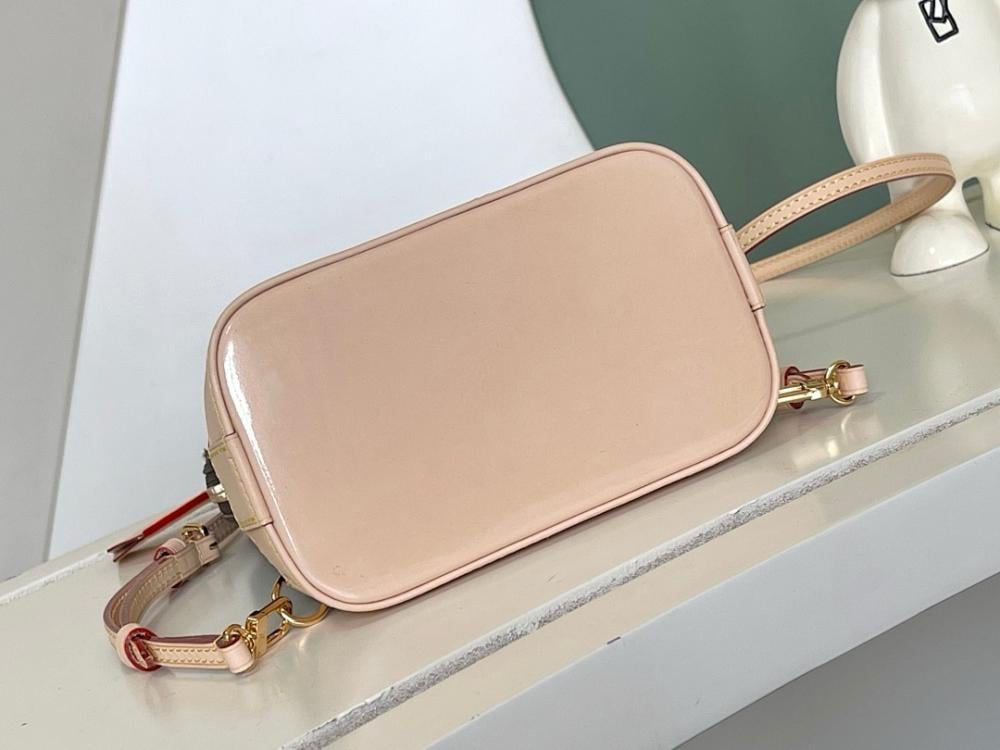 Luxury Canvas Crossbody Bag – Special Edition