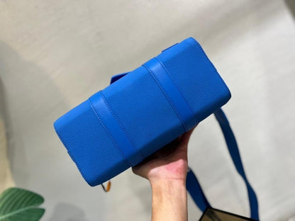 Stylish Leather Travel Bag – Limited Edition