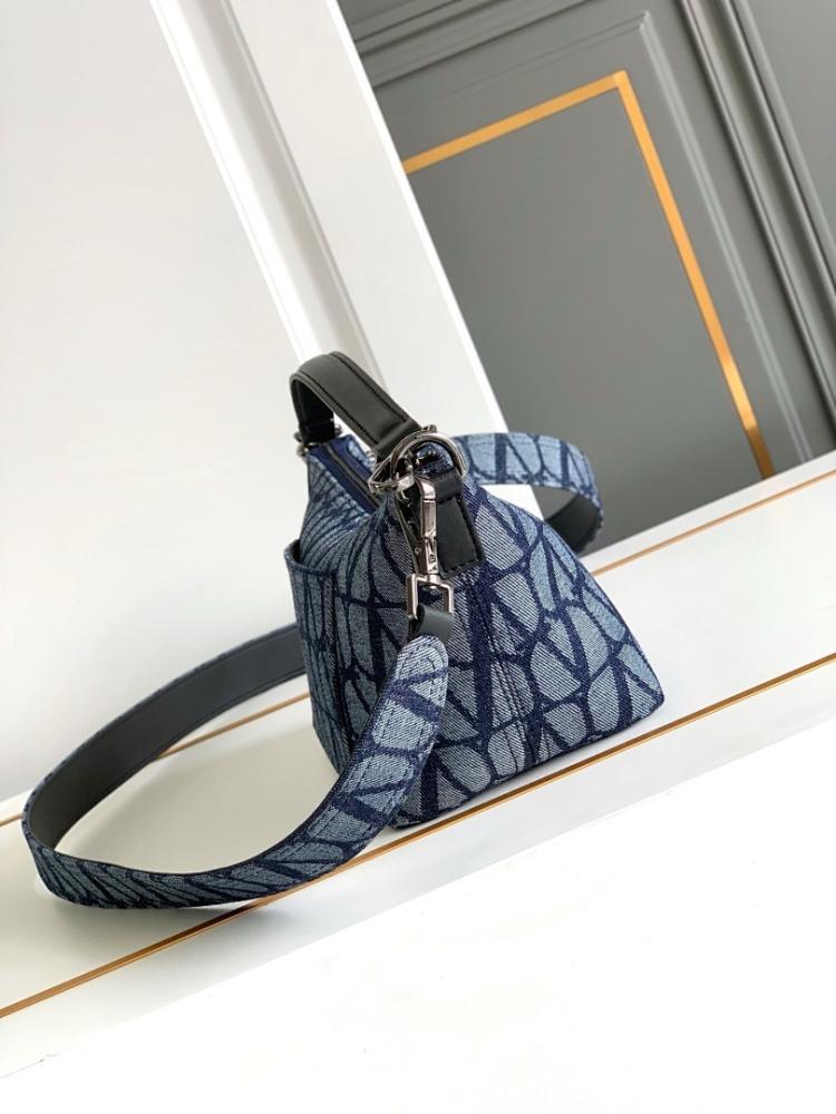 Modern Luxury Embroidered Shoulder Bag