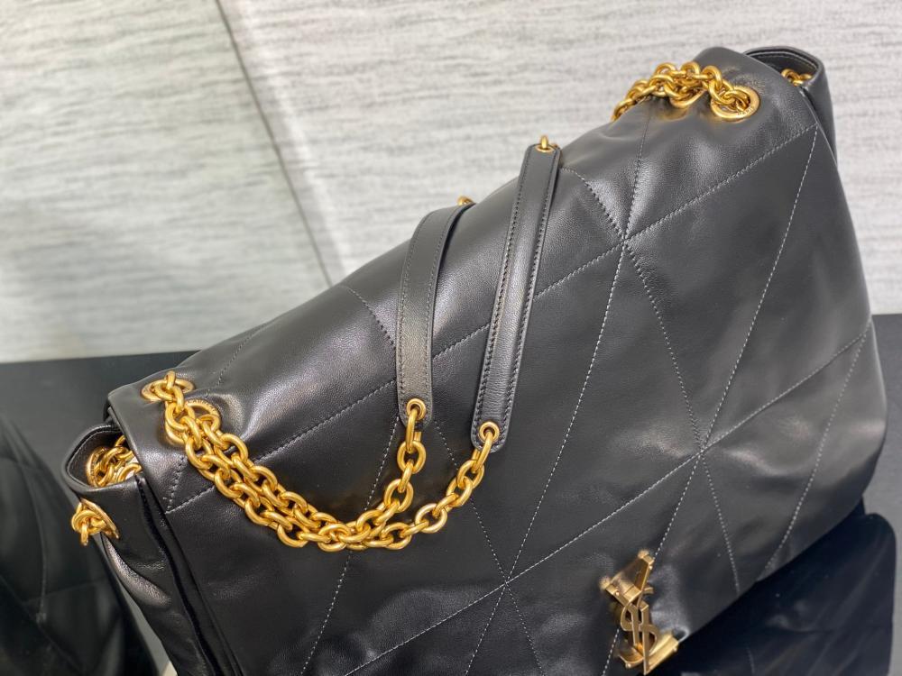 Classic Shoulder Bag