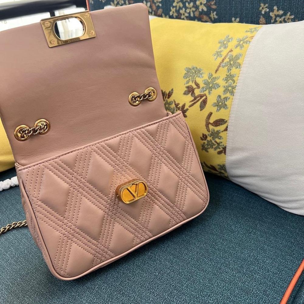 Classic Elegant Gold Quilted Leather Shoulder Bag
