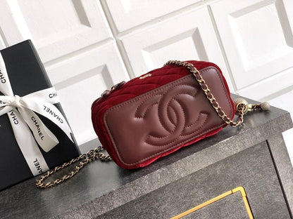Alma Gold Wallet
