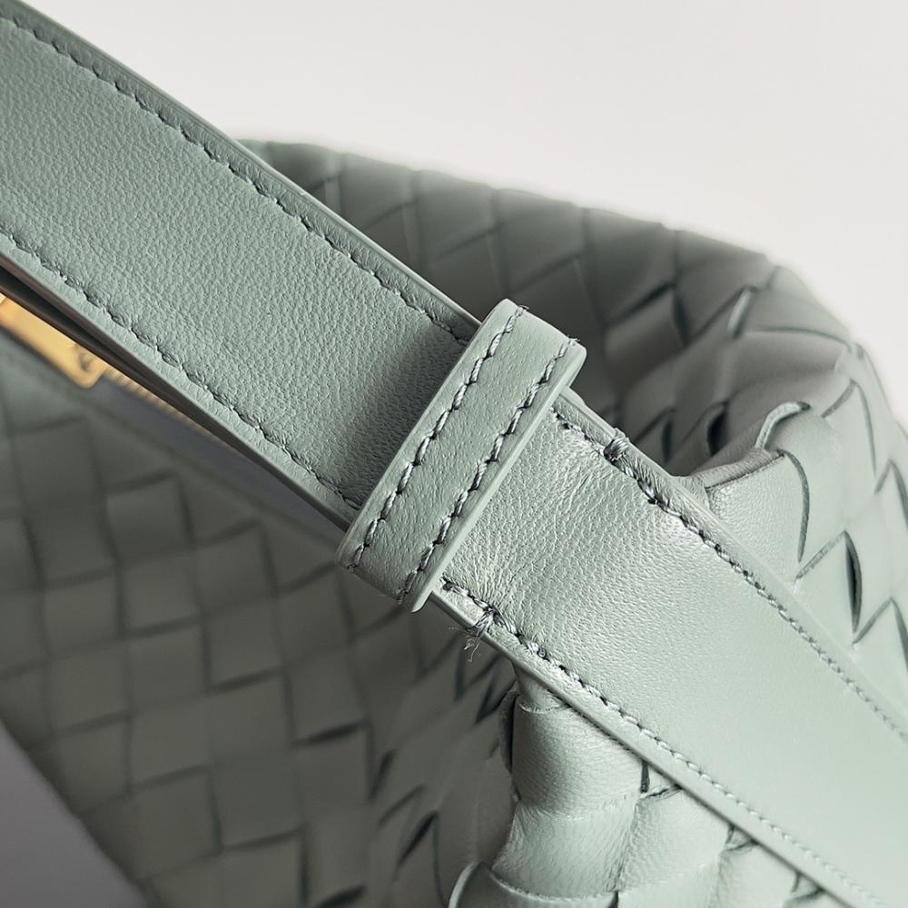 Classic Shoulder Bag