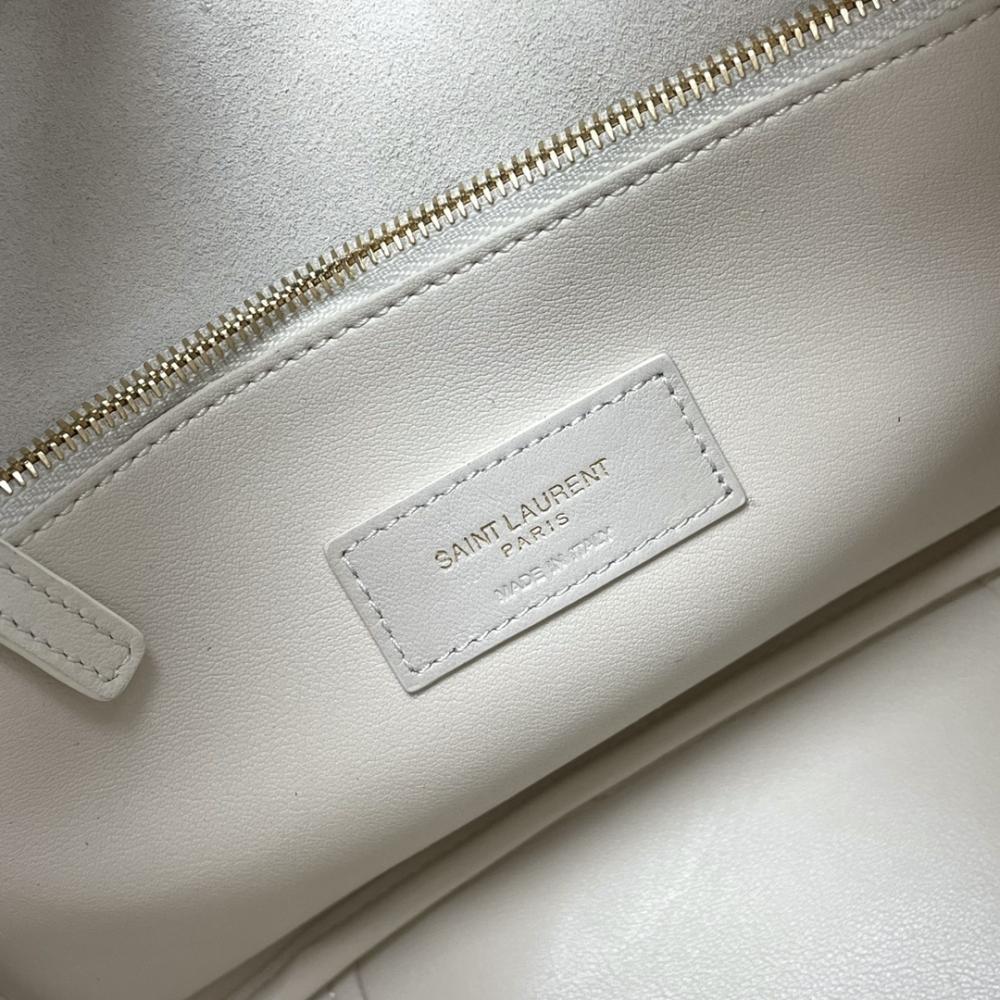 Classic Leather Shoulder Bag