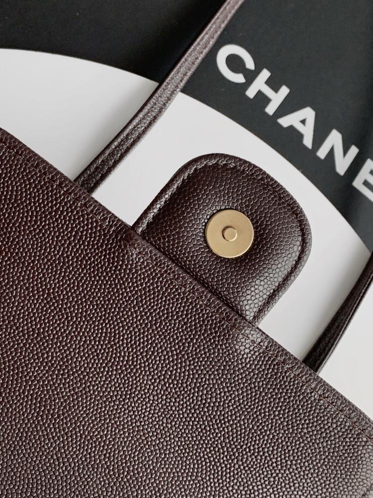 Elegant Leather Shoulder Bag