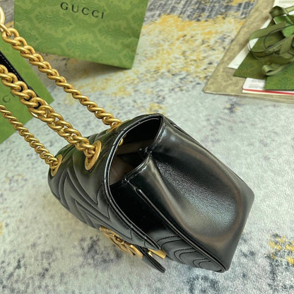 Modern Italian-Inspired Shoulder Bag