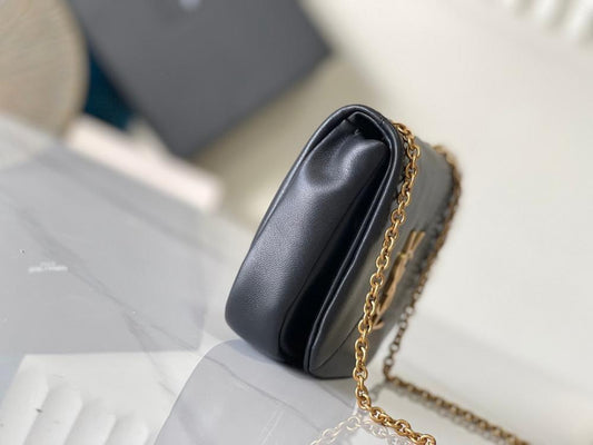 Modern Luxury Shoulder Bag