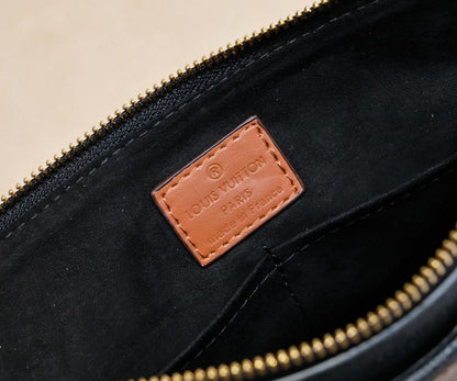 Stylish Shoulder Bag – Special Edition