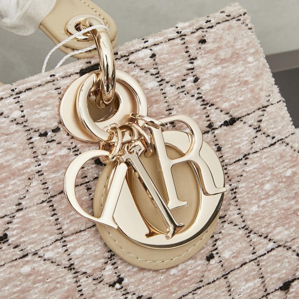 Stylish Refined Quilted Leather Shoulder Bag