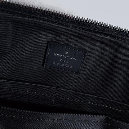 Modern Refined Silver Leather Travel Bag
