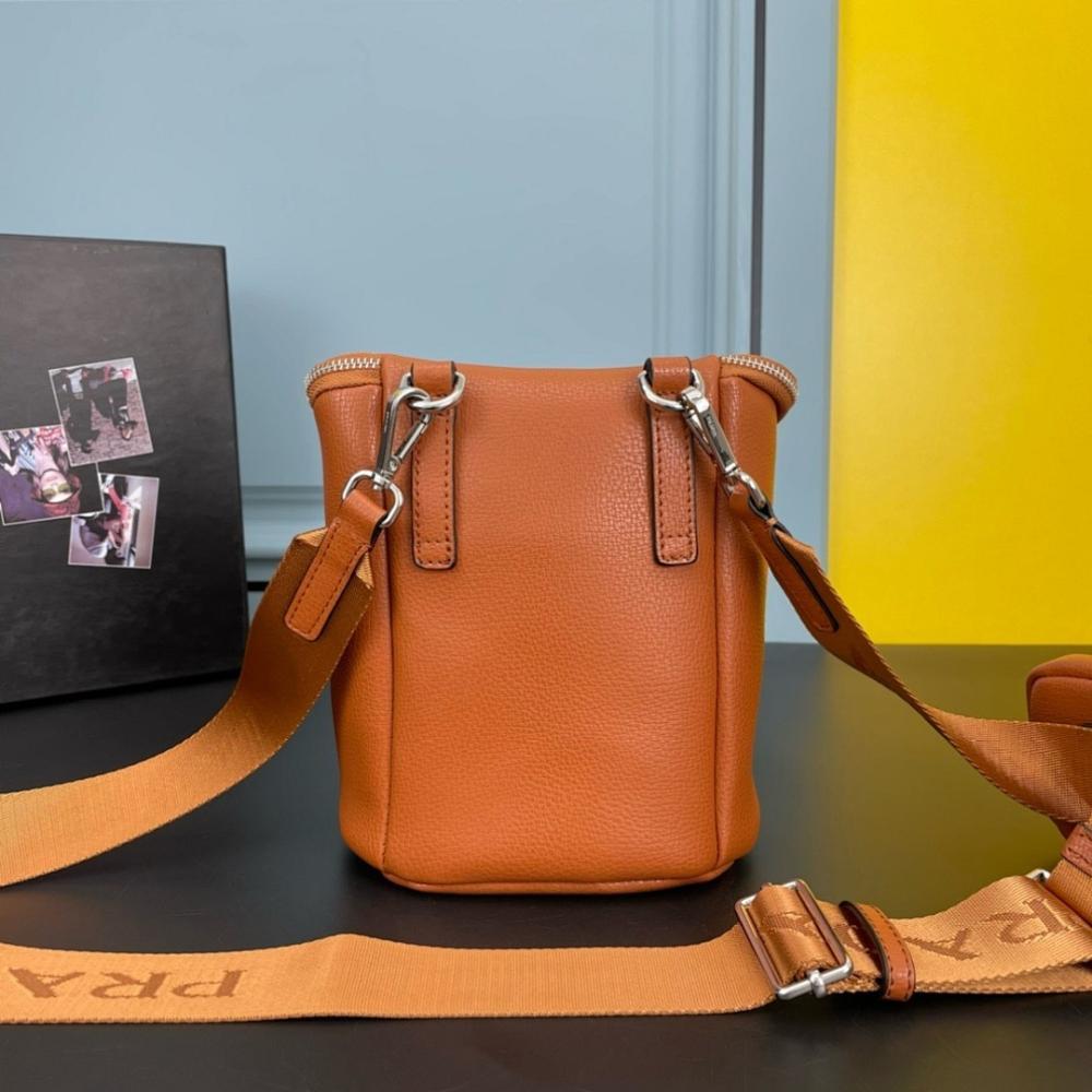 Luxury Grey Shoulder Bag – Limited Edition