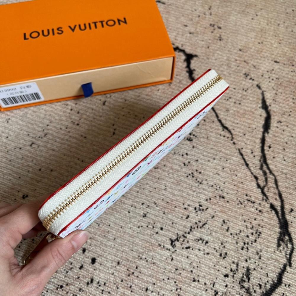 Italian-Inspired Luxury Wallet
