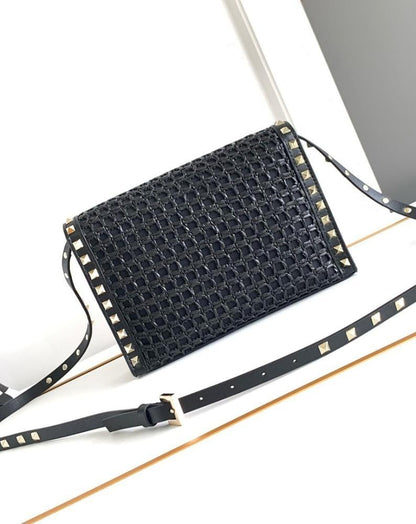 Modern Italian-Inspired Woven Raffia Crossbody Bag