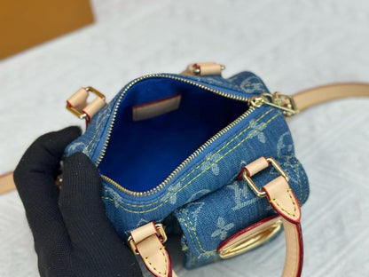 Stylish Refined Leather Shoulder Bag