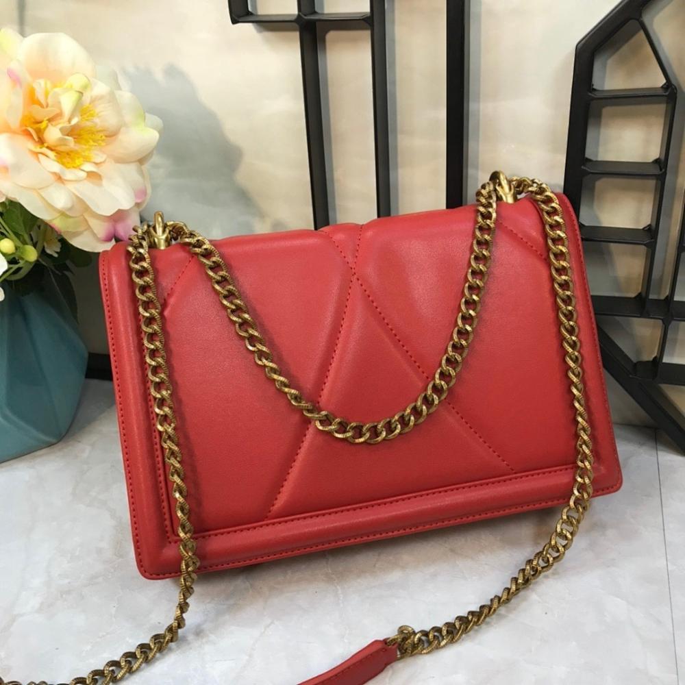 Stylish Leather Crossbody Bag – Special Edition