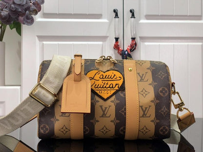 Classic Elegant Travel Bag