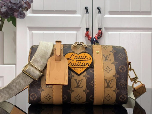 Classic Elegant Travel Bag