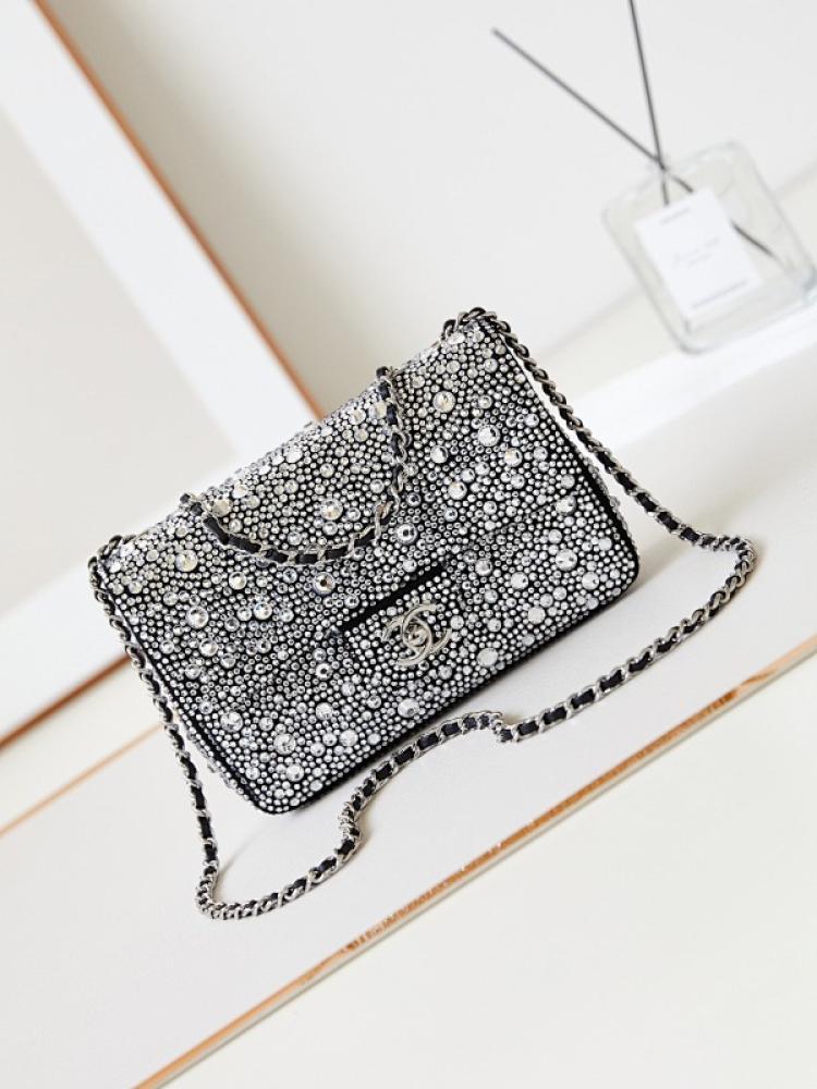 Modern Leather Shoulder Bag