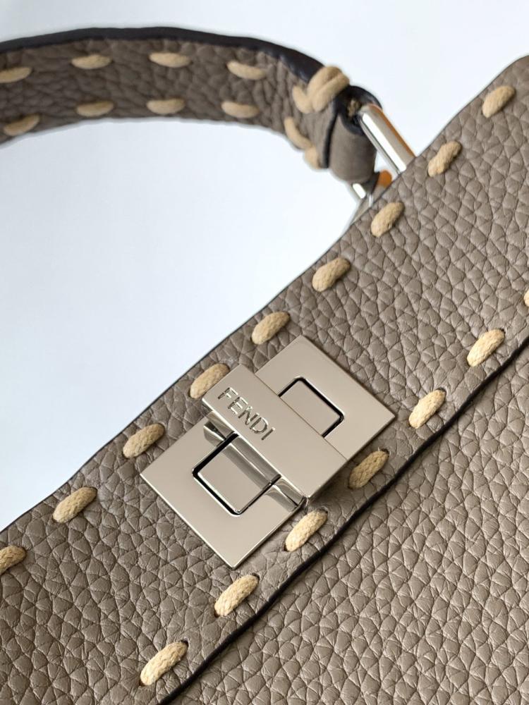 Elegant Leather Shoulder Bag