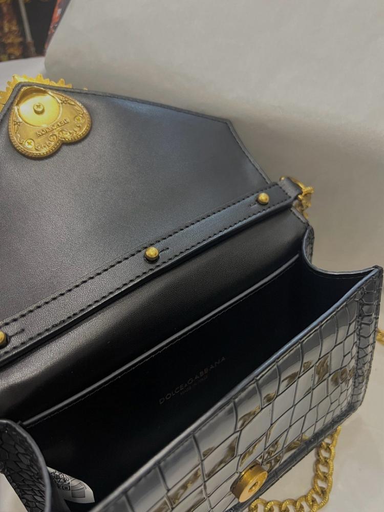 Luxury Stylish Top Handle Bag – Limited Edition