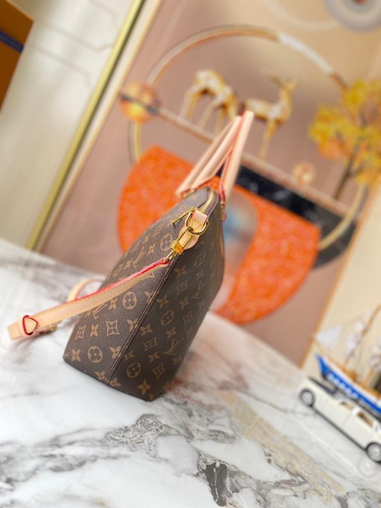 Italian-Inspired Luxury Leather Crossbody Bag