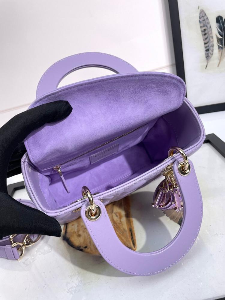 Stylish Leather Shoulder Bag – Limited Edition