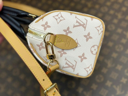 Stylish Leather Travel Bag – Limited Edition