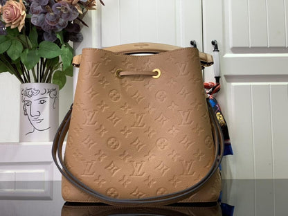 Elegant Shoulder Bag