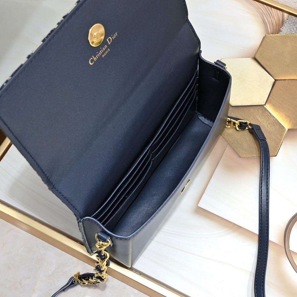 Modern Printed Leather Shoulder Bag – Special Edition