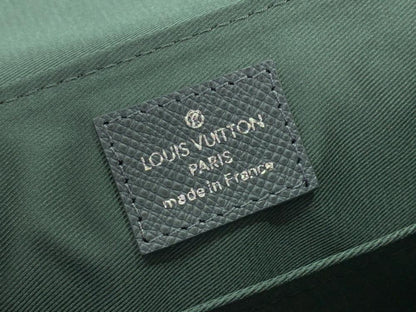 Classic Shoulder Bag