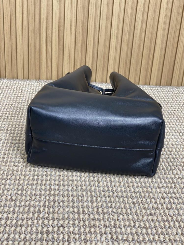 Elegant Shoulder Bag