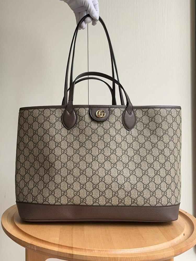 Modern Luxury Shoulder Bag – Special Edition