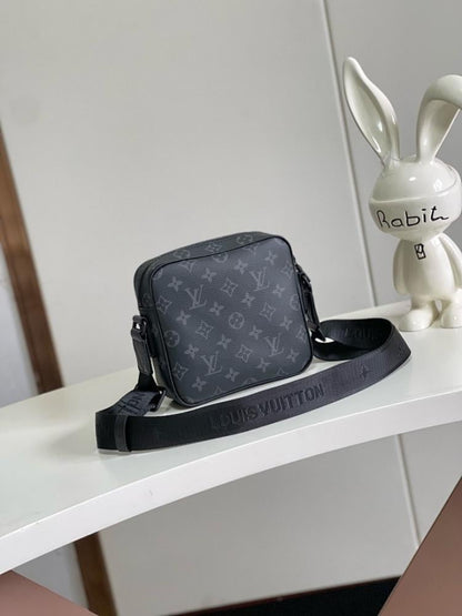 Stylish Refined Nylon Shoulder Bag