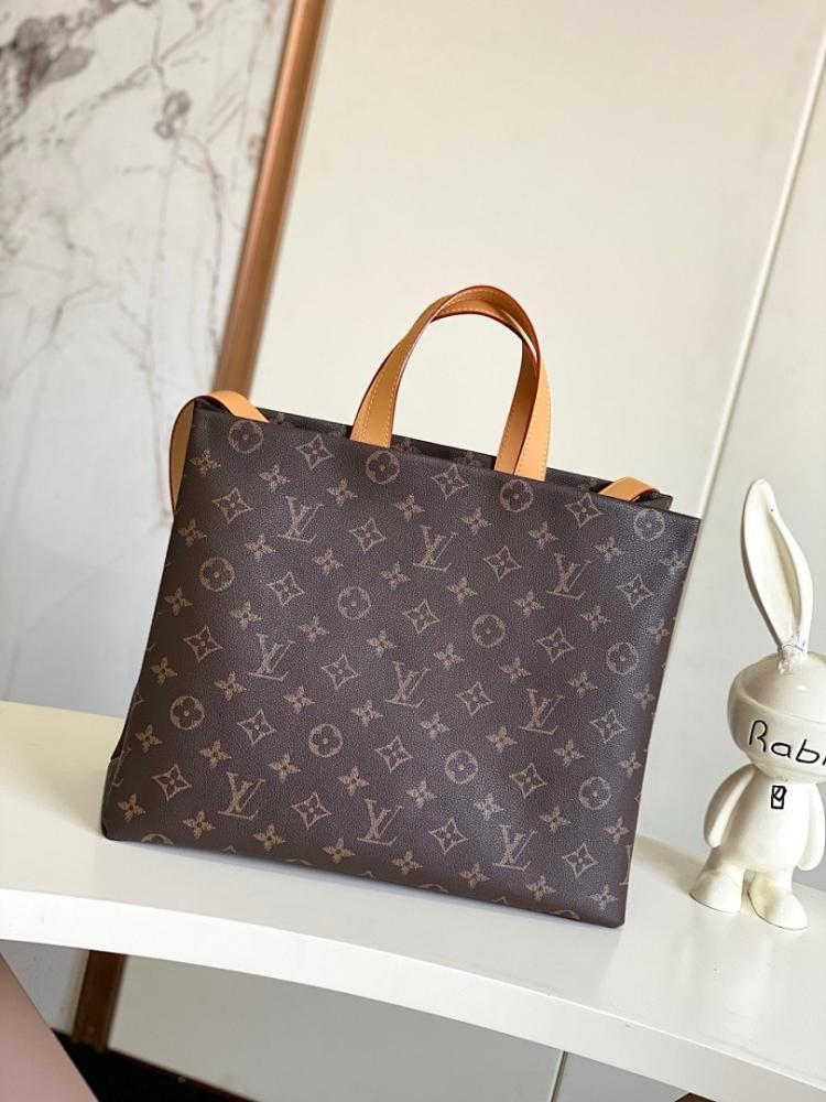 Stylish Refined Leather Tote Bag