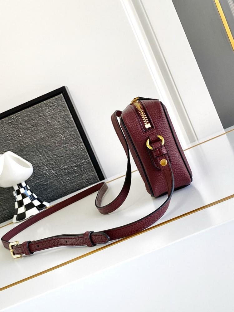 Stylish Refined Leather Crossbody Bag