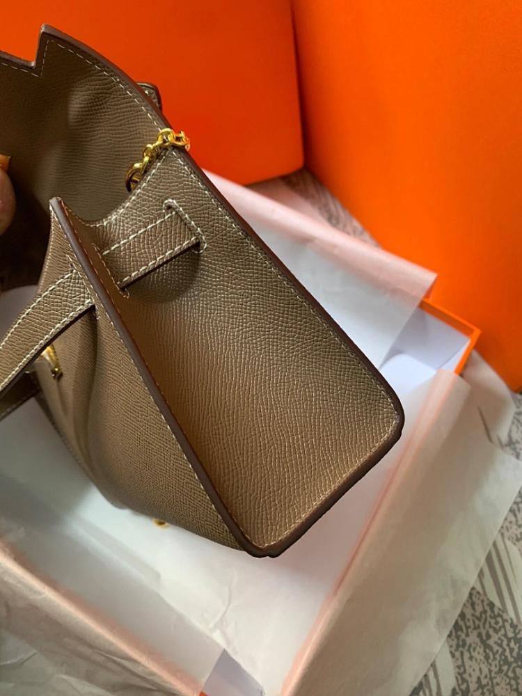 Stylish Crossbody Bag – Special Edition