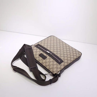 Classic Shoulder Bag