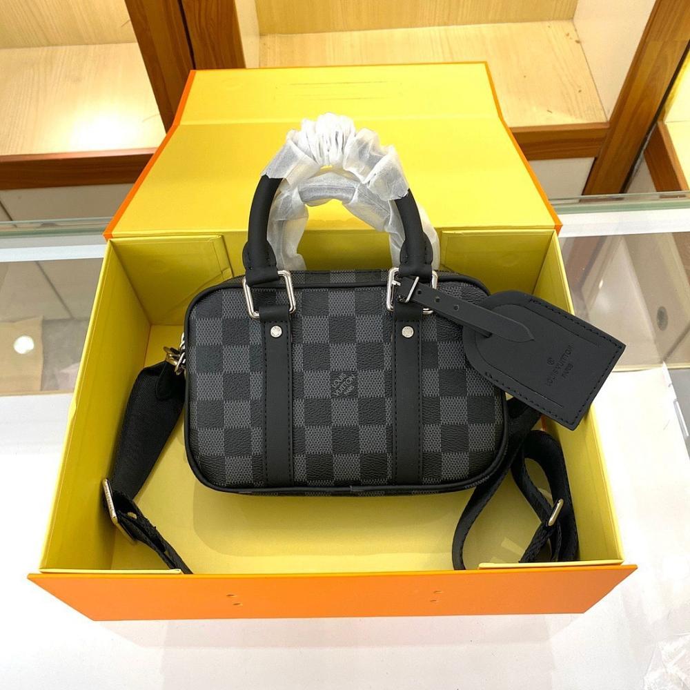 Italian-Inspired Stylish Shoulder Bag