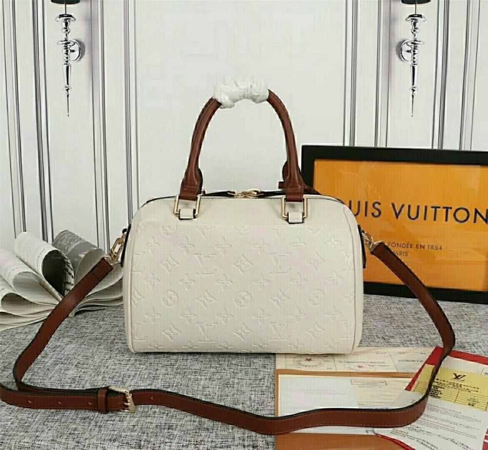 Modern Leather Crossbody Bag – Limited Edition