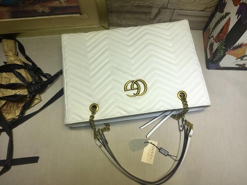 Classic Premium Shoulder Bag