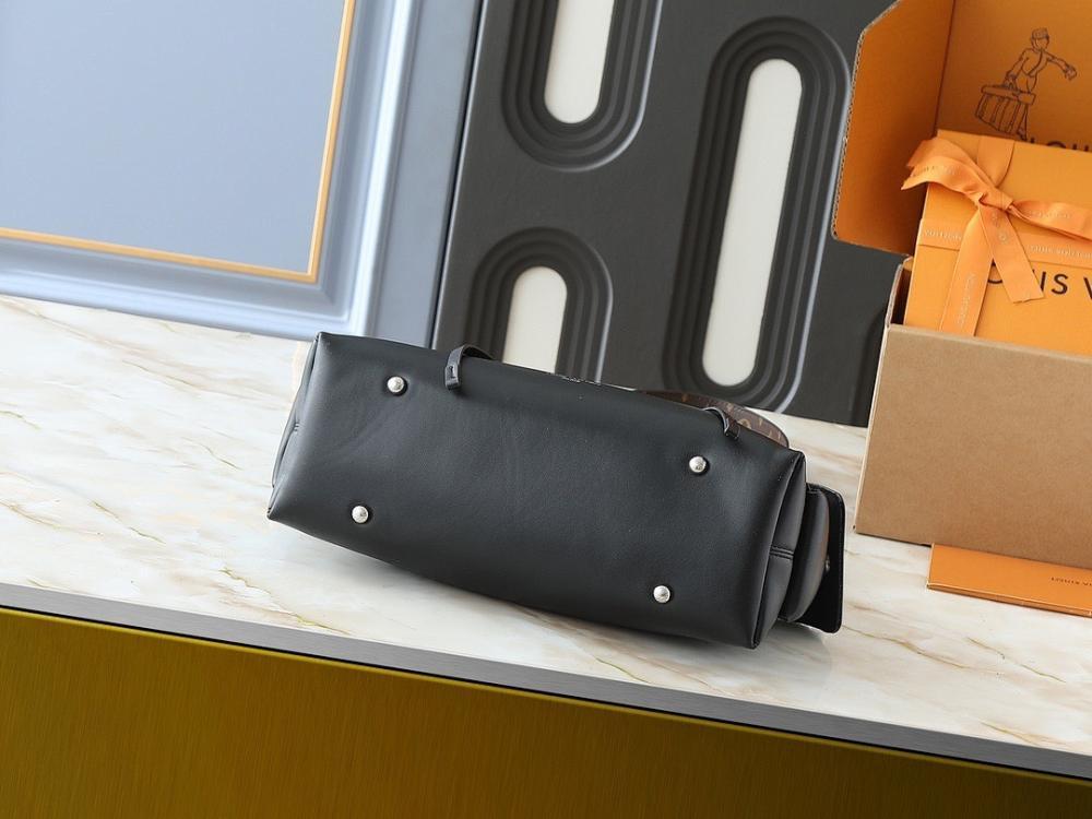 Luxury Refined Lambskin Crossbody Bag