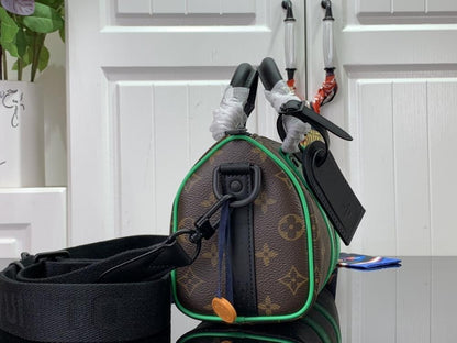 Elegant Travel Bag