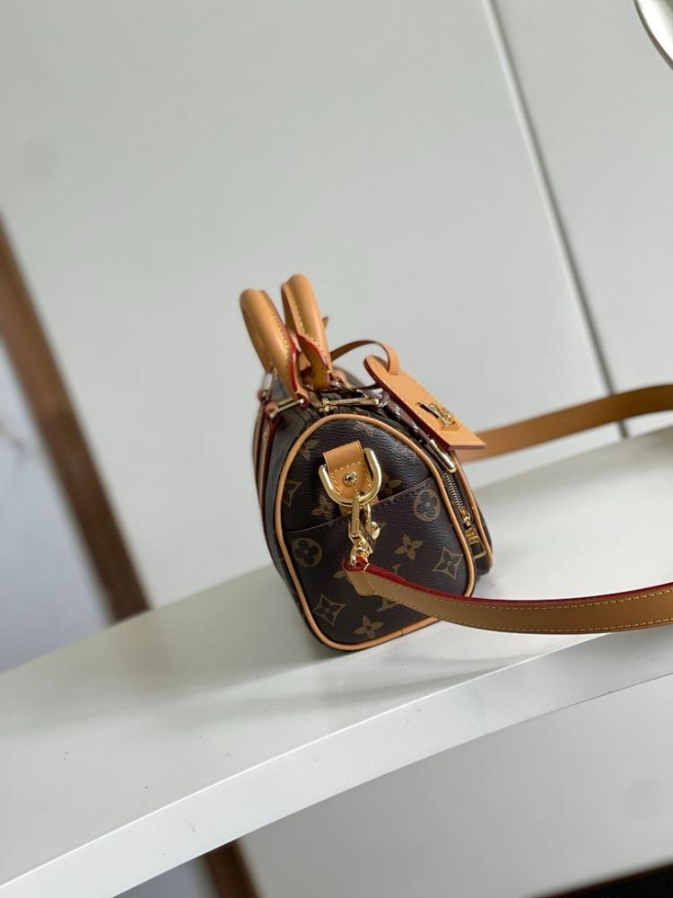 Italian-Inspired Stylish Leather Shoulder Bag